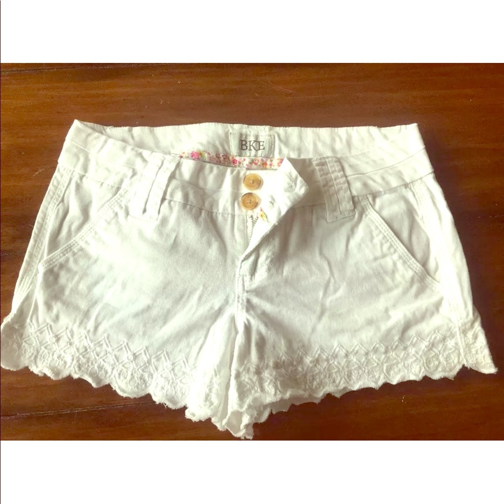 BKE shorts 26